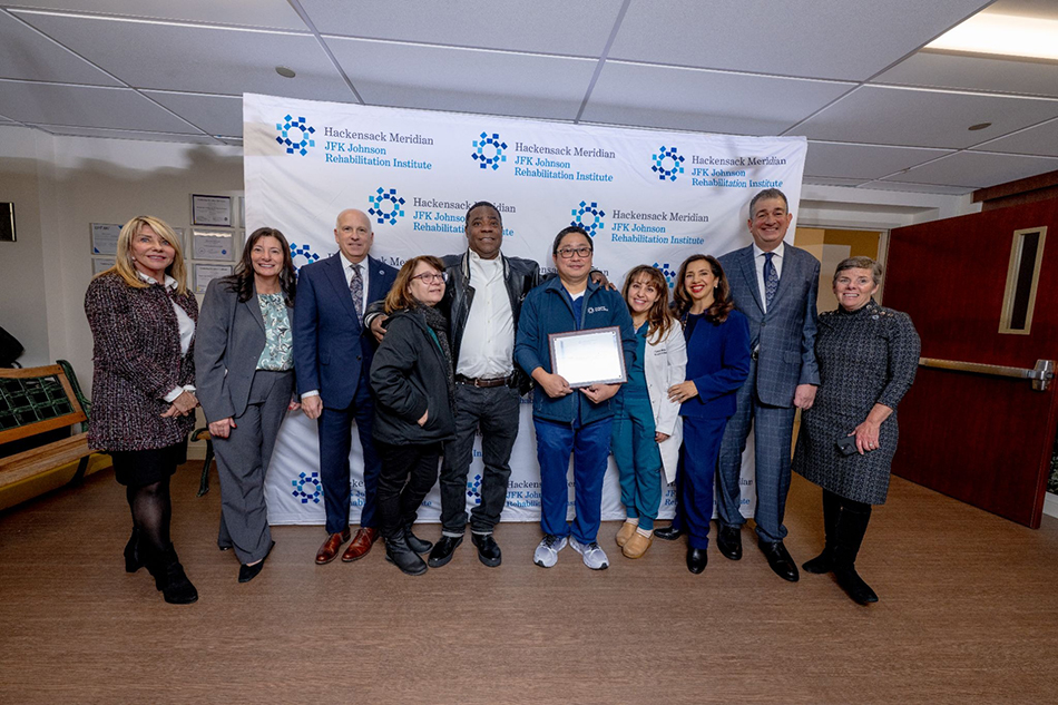Tracy Morgan Returns to JFK Johnson to Celebrate Brain Injury Rehabilitation Nurses