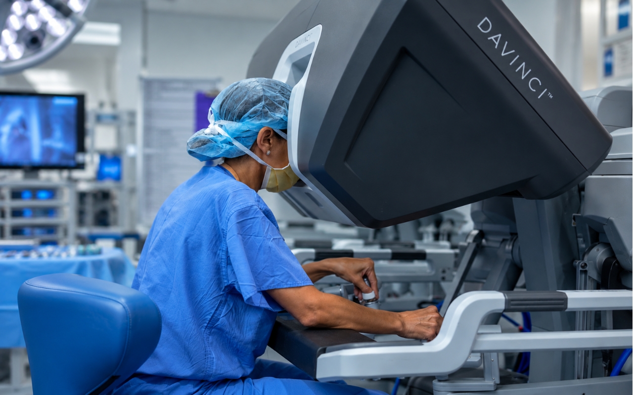 New Robotic Breast Cancer Surgery Combines Four Procedures Through One Incision